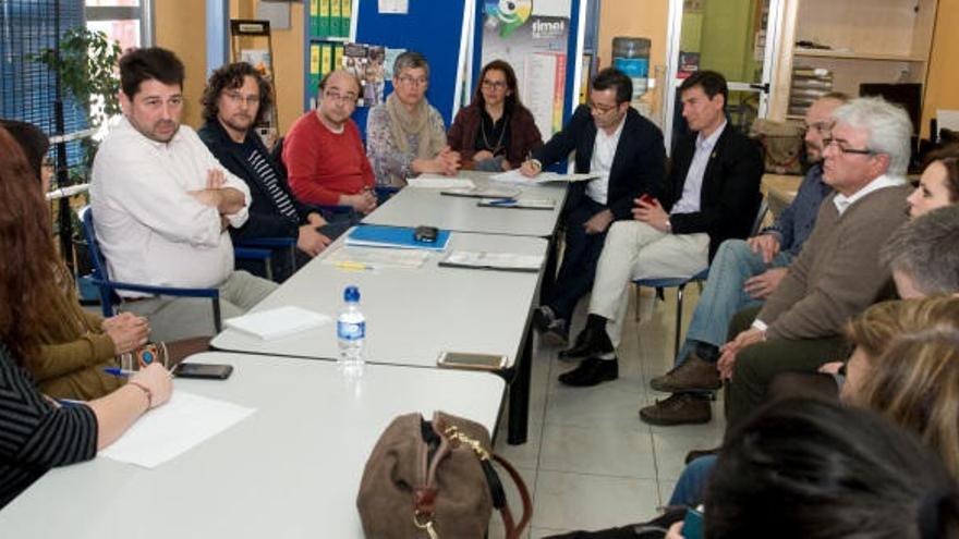 Reunión del comercio con el director general.