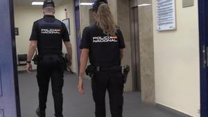 Reconocimiento póstumo al policía nacional Carlos Martí por su valentía al impedir un robo en Vinalesa