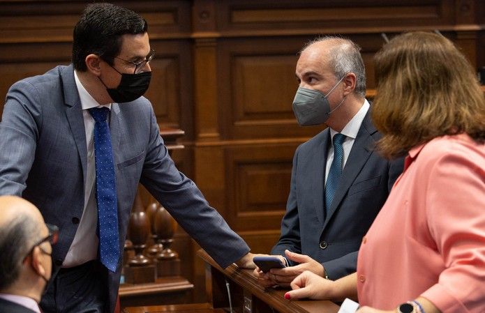 Pleno del Parlamento de Canarias (8/6/21)