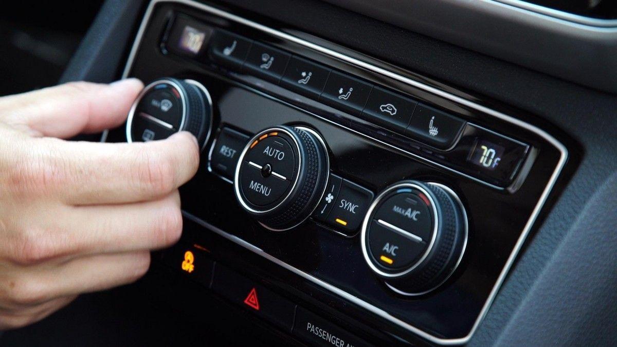 ¿Cómo enfriar el coche en 1 minuto sin utilizar aire acondicionado?