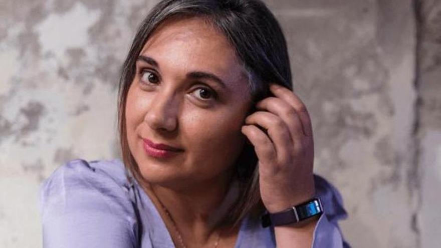 Una coruñesa de 51 años se ha presentado a 189 ofertas de trabajo, solo 9 le han respondido y hoy firma su contrato: “Que se dejen de tonterías los que te descartan por tener más de 50”