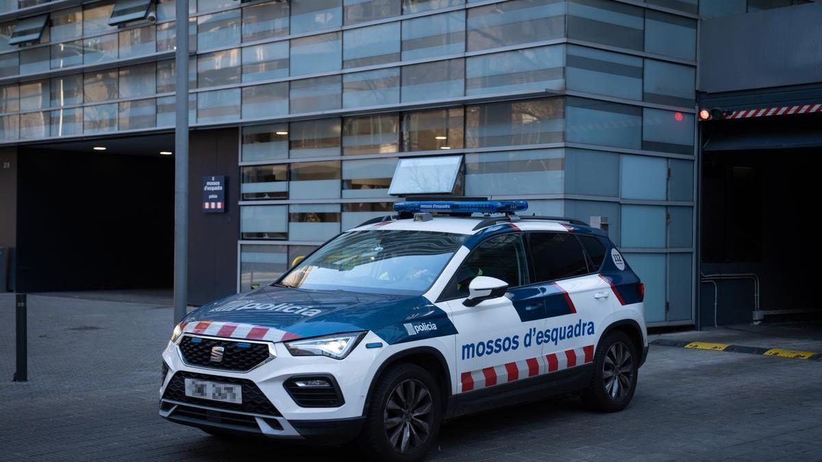 Detenidos cinco menores en Barcelona por una presunta agresión sexual en un instituto