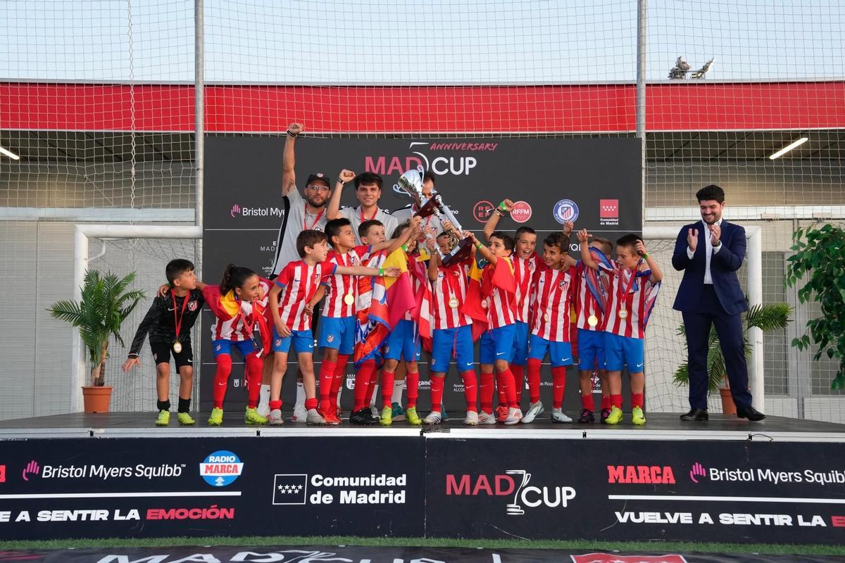 Uno de los campeones de la V MADCUP Madrid celebrada en 2025