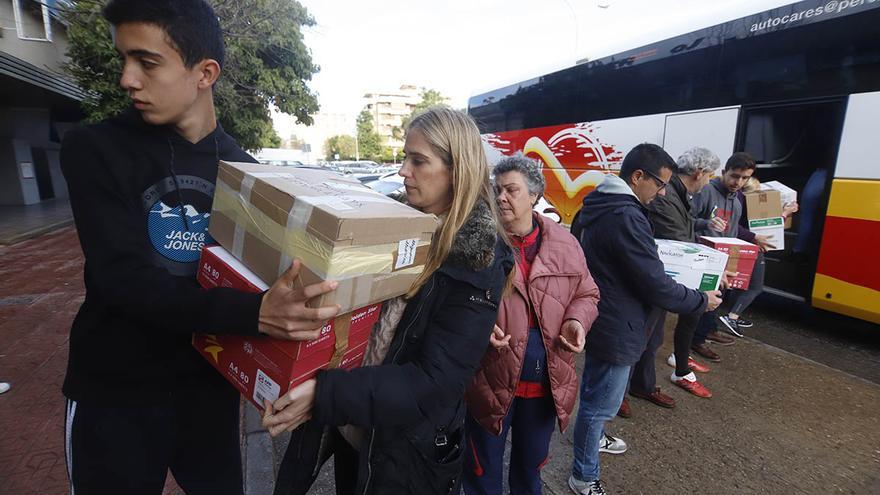 Parte de Córdoba un autobús con ayuda humanitaria para Ucrania
