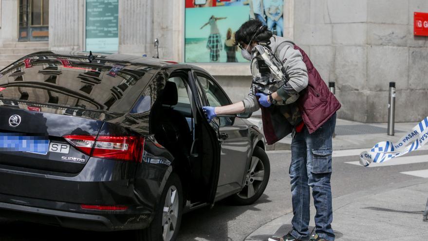 Ayuso estudia limitar las &quot;subidas abusivas&quot; de las tarifas de los VTC en periodos de alta demanda