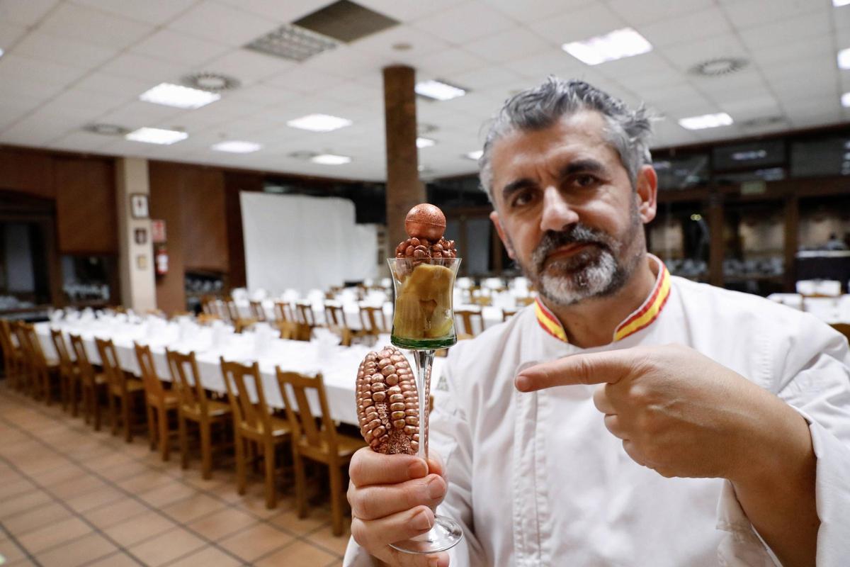 Langostinos, lubina y paletilla para la última Nochebuena en uno de los templos de la cocina en Asturias, que cierra