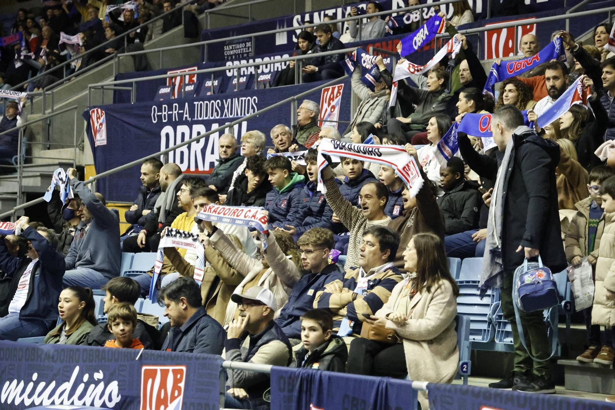 El Obradoiro suma otra derrota, esta ante el Tenerife por 86 a 97 en el Multiusos Fontes do Sar