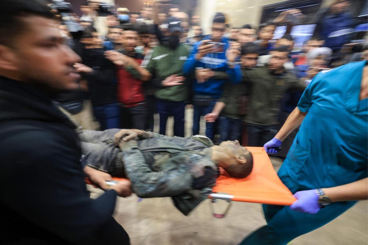 Desesperación y dolor en el hospital Nasser de Khan Younis tras bombardeos de Israel