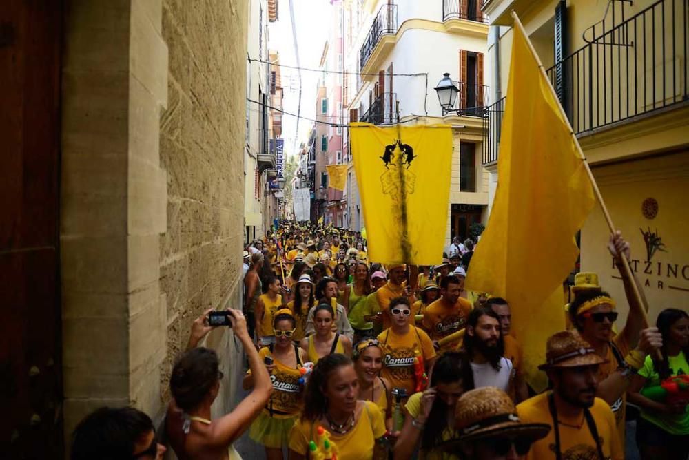 Wasserschlacht Canamunt y Canavall in Palma.