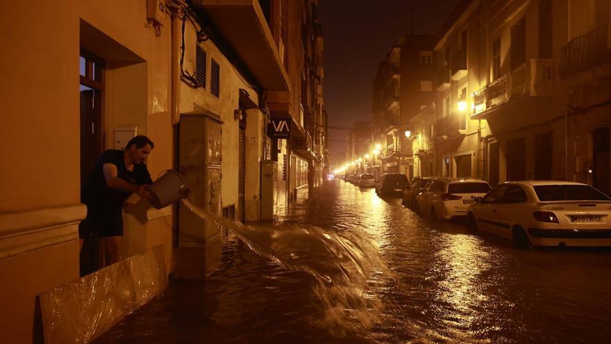València marca un récord de lluvia en mayo con una fuerte tormenta estática