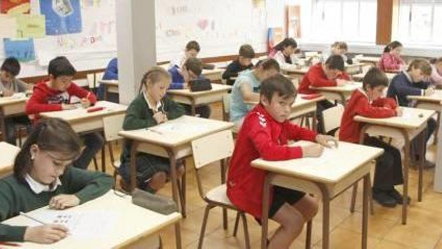 Los menores realizan la prueba matemática en una hora.