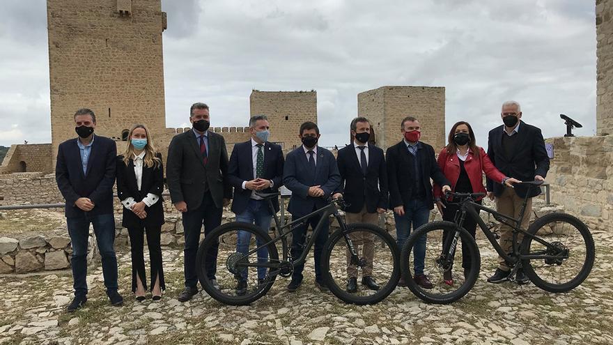 Presentación de la Andalucía Bike Race en el Castillo de Santa Catalina, en Jaén.