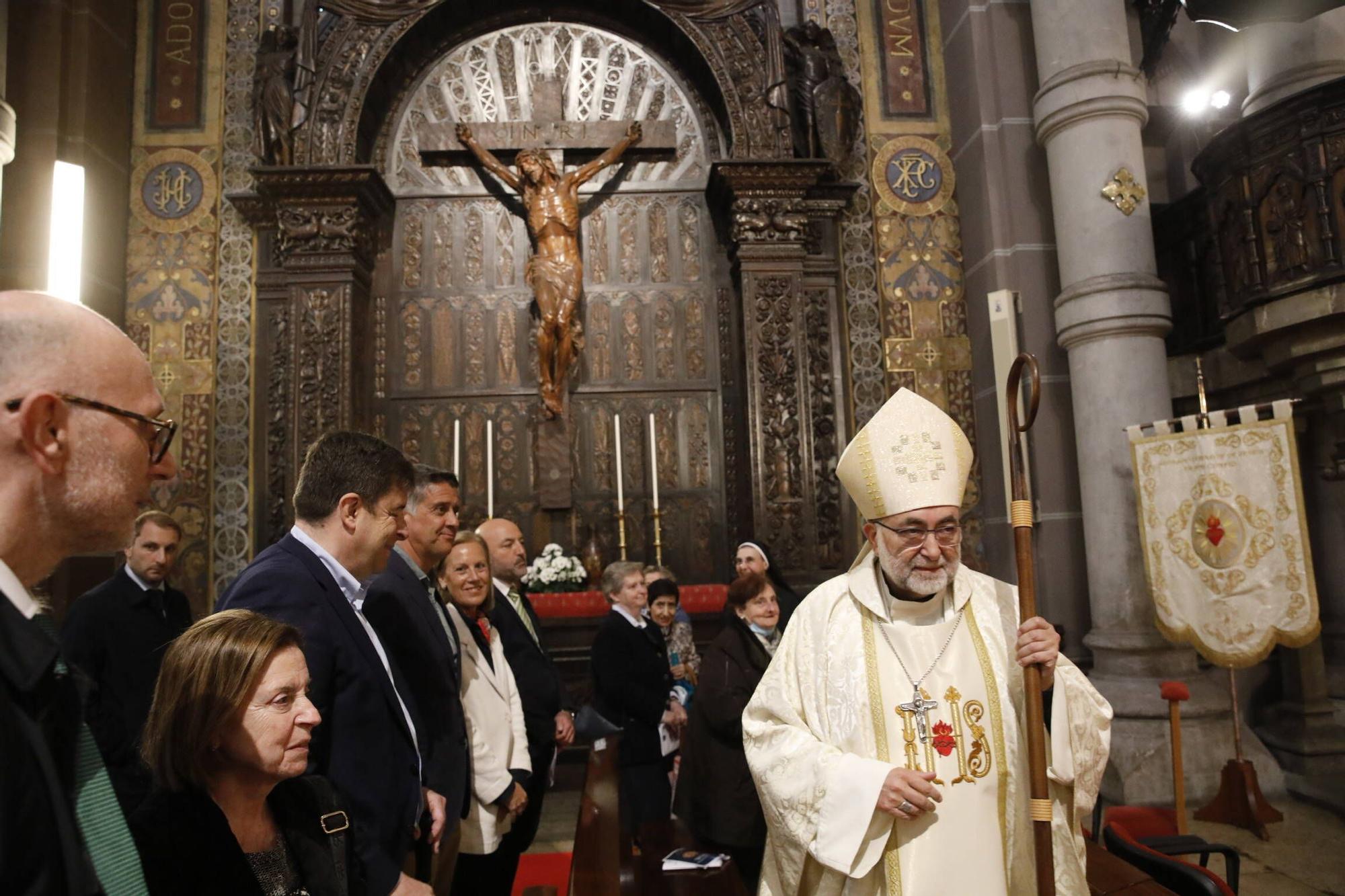 Así fue la celebración del centenario de la Basílica del Sagrado Corazón de Gijón (en imágenes)