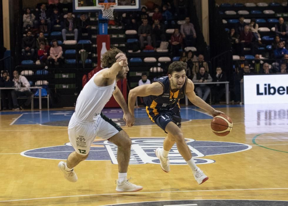 La victoria (82-62) del Oviedo al Cáceres