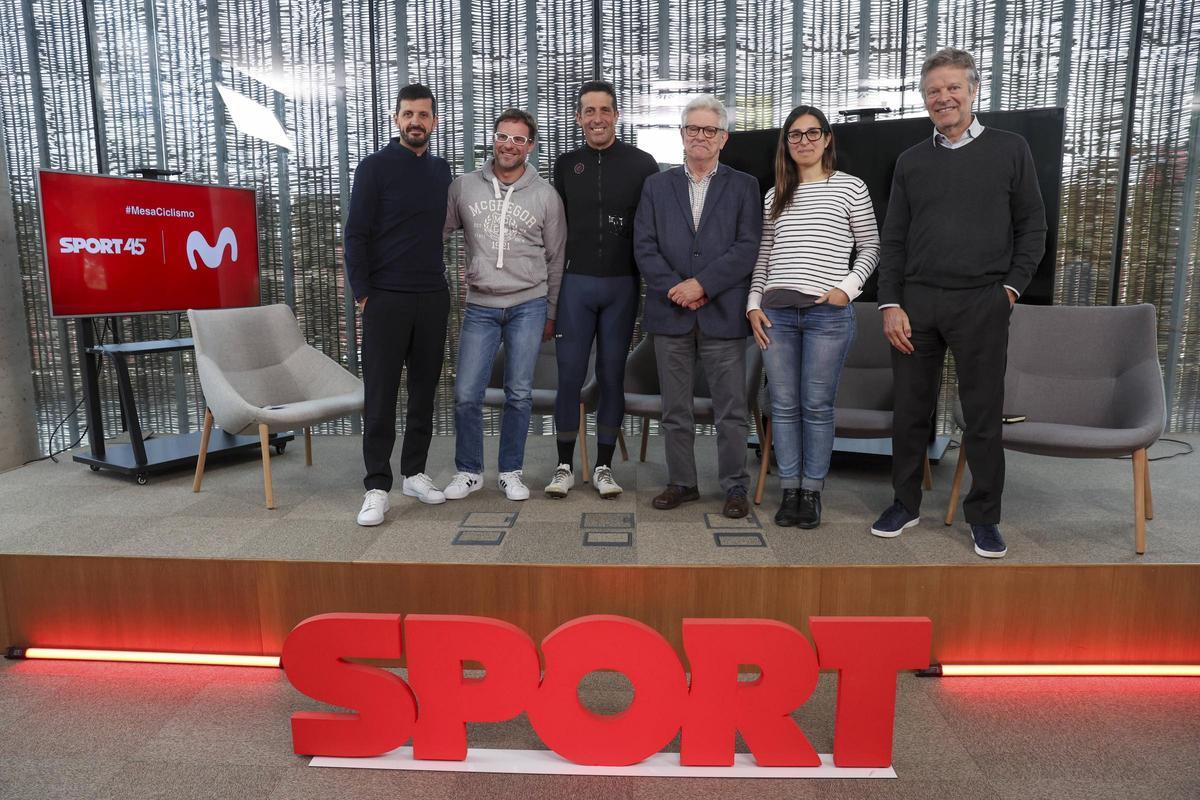 La sede de SPORT en Barcelona acogió la charla sobre ciclismo