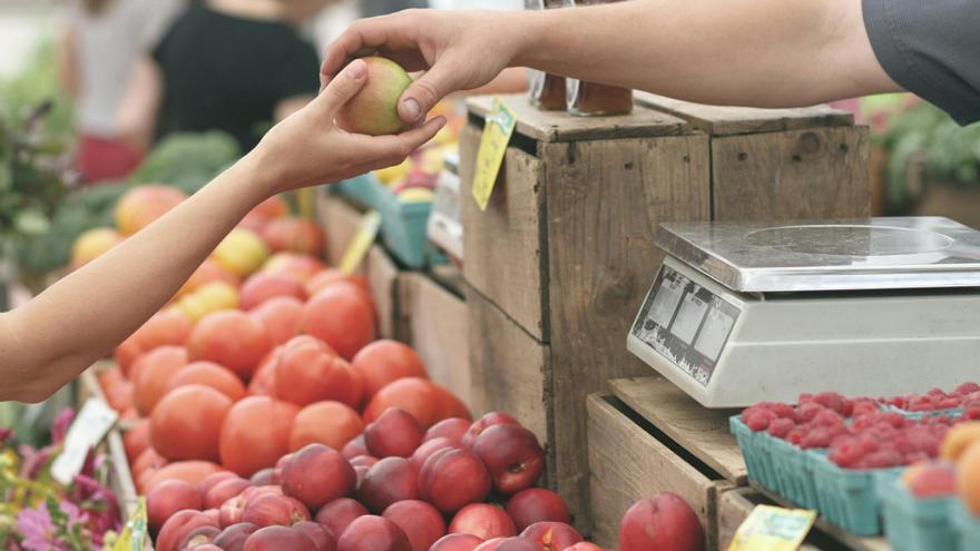 El IPC baja una décima en febrero en Extremadura y la tasa interanual se sitúa en el 2,7%