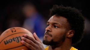 Bronny James, jugador de Lakers