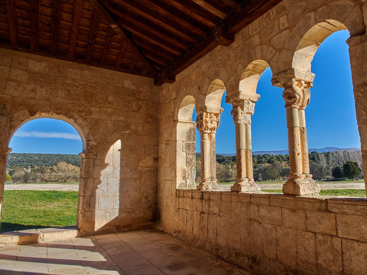 Columnatas de la Iglesia de Nuestra señoa de las Vegas
