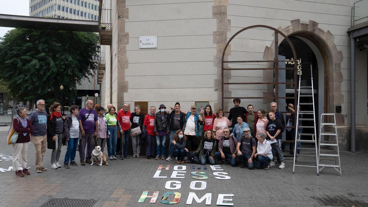 Acción celebrada en Barcelona para visibilizar al colectivo de personas sin hogar.