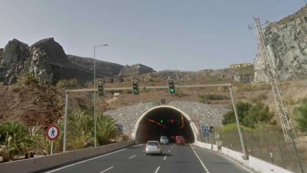 Una colisión en La Laja causa retenciones en la entrada sur a Las Palmas de Gran Canaria