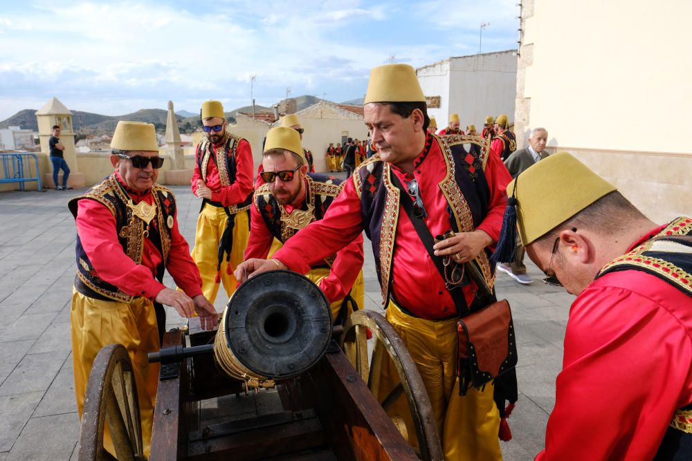 Los Moros y Cristianos se despiden de los cargos festeros de 2019 y dan la bienvenida a los de 2020