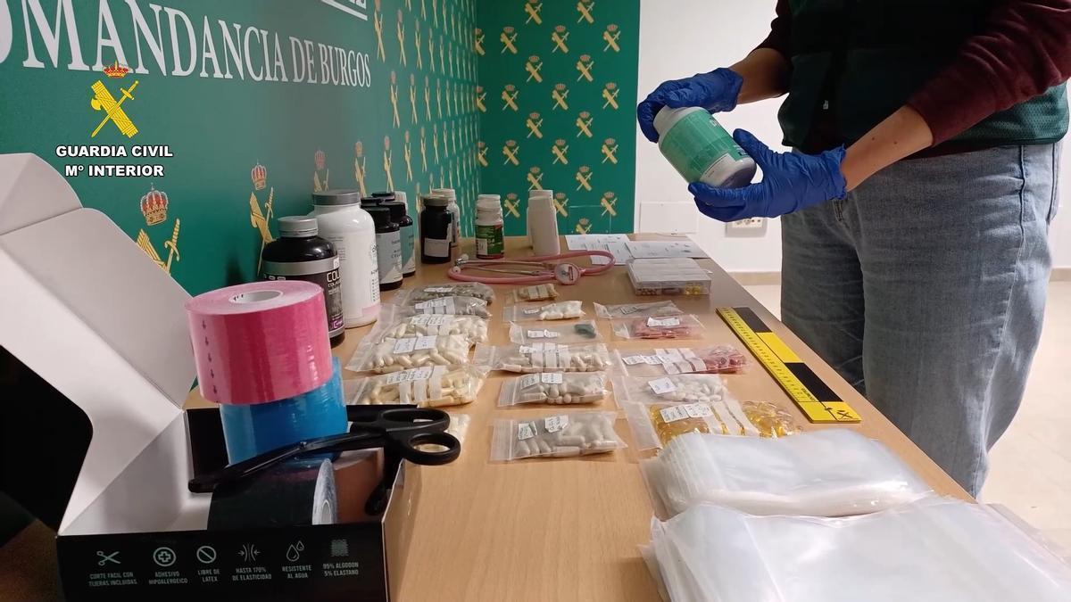 VIDEO: Caen por segunda vez la falsa médico "Hada" y su hijo por recetar sin licencia y prescribir terapias inventadas: una de las diez víctimas reside en Asturias