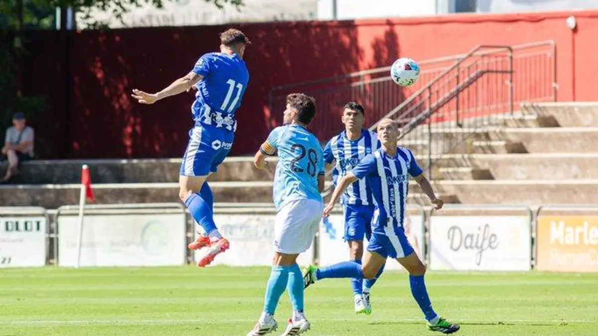 El Castellón planta cara a un Alavés que acaba remontando en Olot