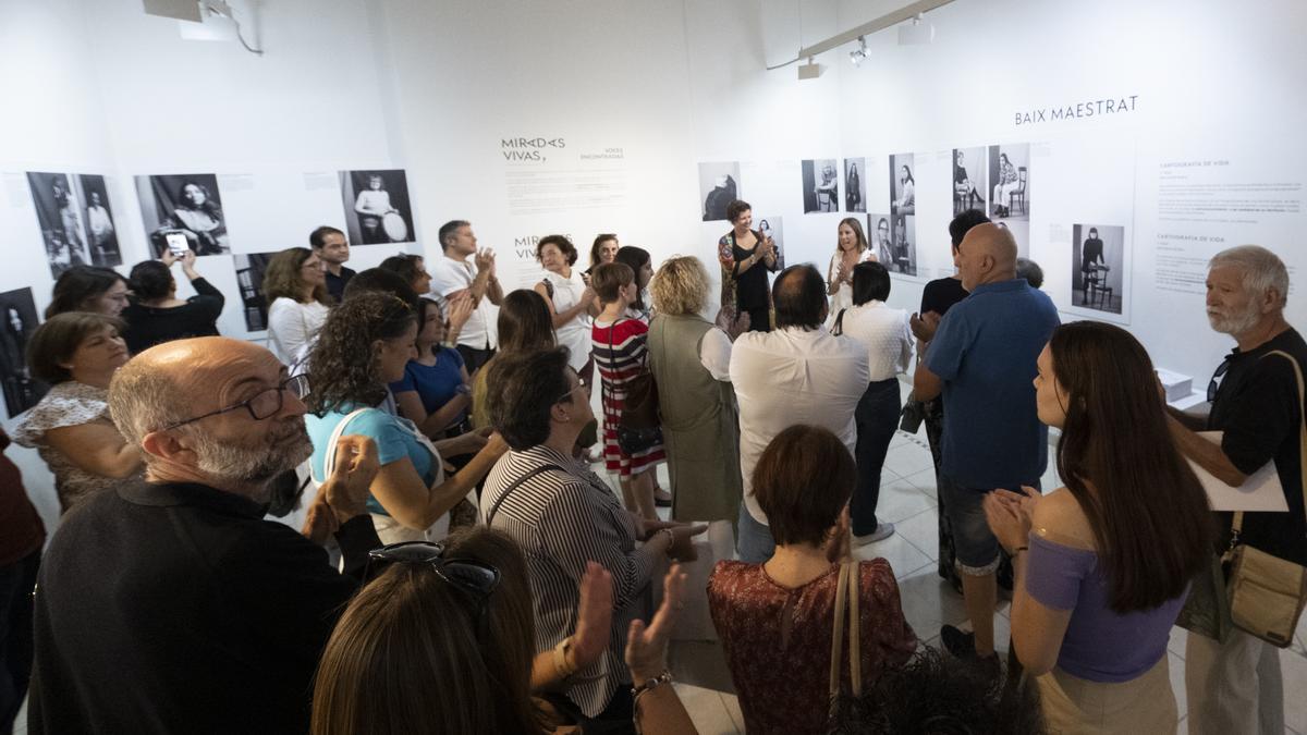 La propuesta artística de Ainhoa Anaut ha dado voz a las inquietudes de mujeres que residen en las comarcas del Baix Maestrat y el Alto Palancia.