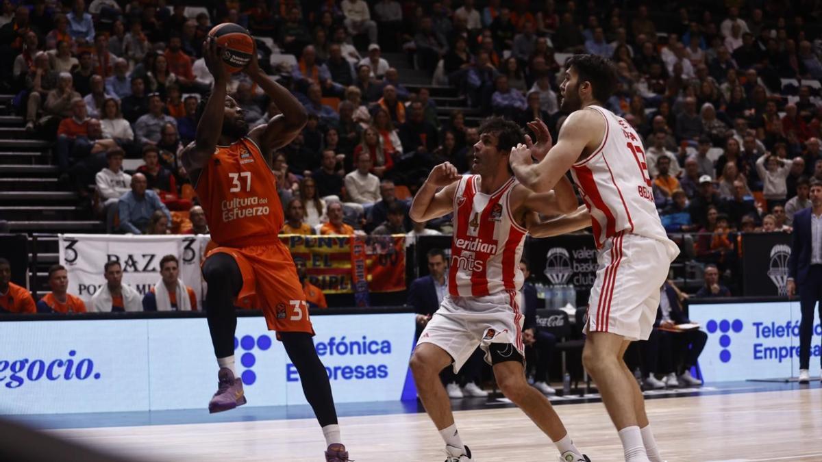 Ojeleye, importante para romper la mala serie ante Estrella Roja, debe volver a ser decisivo este viernes