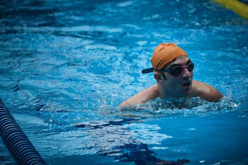 Apertura de la piscina de Santa Cruz  | 01/06/2020 | Fotógrafo: Andrés Gutiérrez Taberne