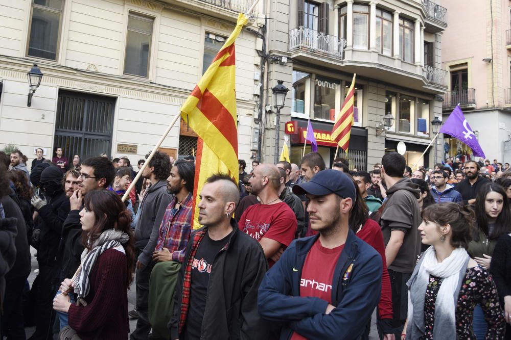 Manifestació contra l''actuació dels Mossos a Manresa