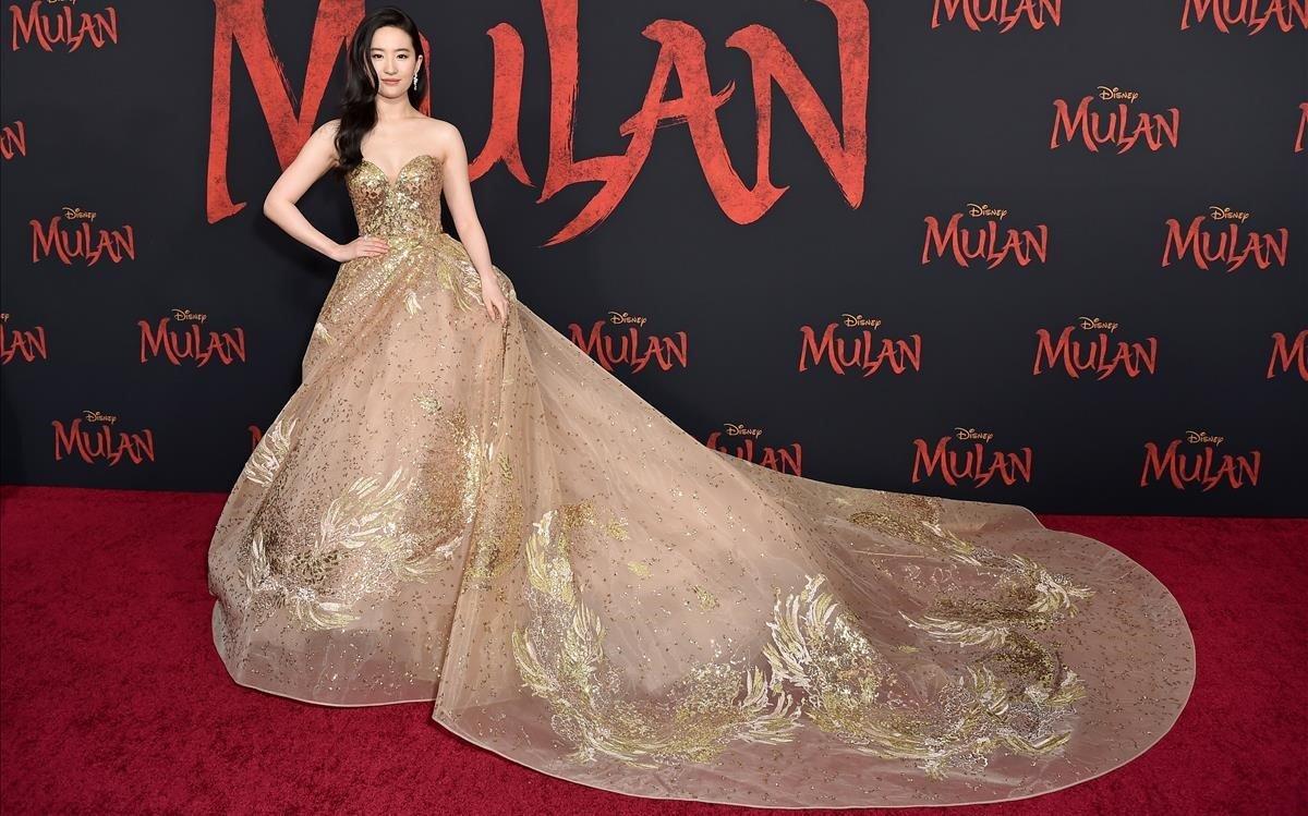 lmmarco52713595 hollywood  california   march 09  yifei liu attends the prem200312162406