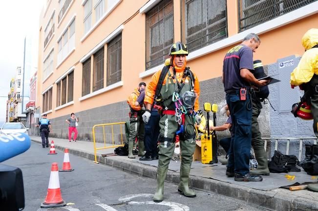 Efectivos de los Bomberos de Las Palmas de Gran ...