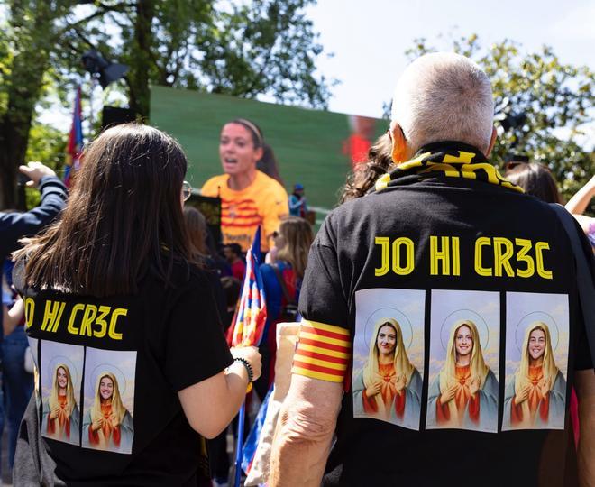 ¡Locura en Bilbao! Miles de aficionados y ambientazo en la fan zone del Barça