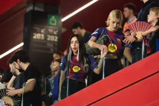 Nicki Nicole sorprende en el Gamper... ¡con la camiseta de Lamine Yamal!