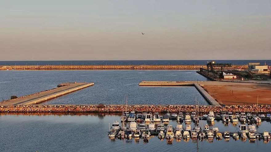 La Generalitat impulsa la concesión de la construcción de un varadero en el dique de Poniente del Puerto de Torrevieja