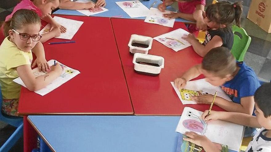 El ayuntamiento comienza cursos y talleres para los niños y adultos