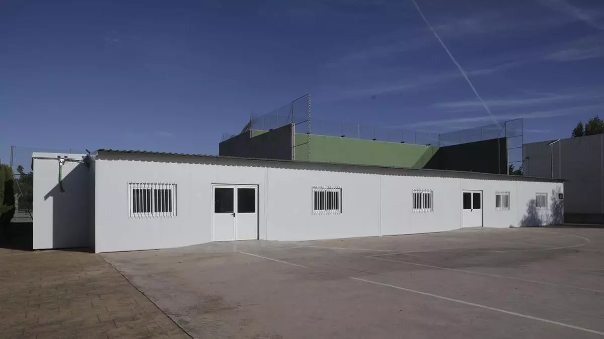 Albalat dels Tarongers inicia el curso con nuevas aulas prefabricadas