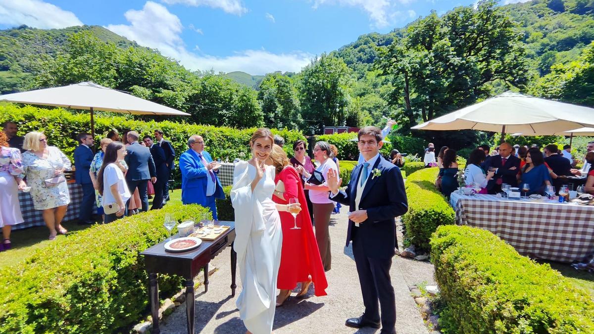 Boda de ensueño en el palacio de Agüera: así fue la fiesta del enlace de María y Manuel