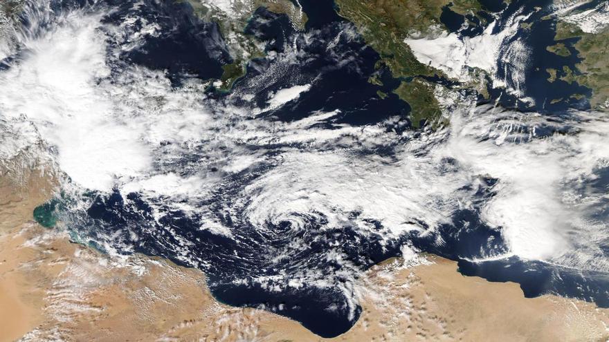 Así son los ‘medicanes’ o huracanes mediterráneos que amenazan a España