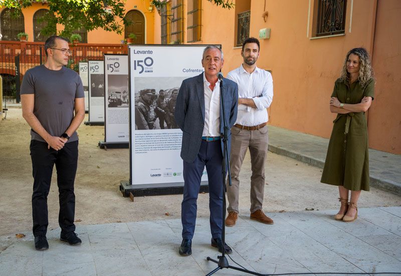 Inauguración de la exposición del 150 aniversario de Levante-EMV en Requena