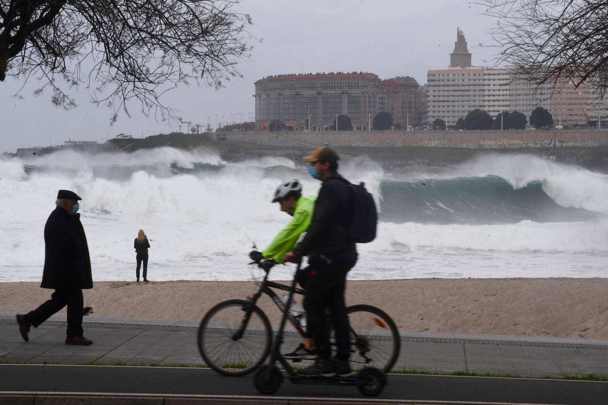 El temporal de viento se deja sentir en A Coruña