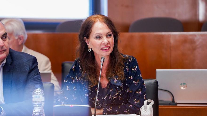 Carmen Herrate lanza un nuevo bulo y vincula la regularización de migrantes al incendio de Las Peñas de Riglos