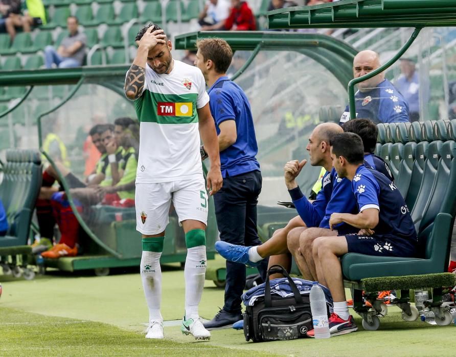 El Elche se queda sin fútbol y cae ante un Numancia muy superior