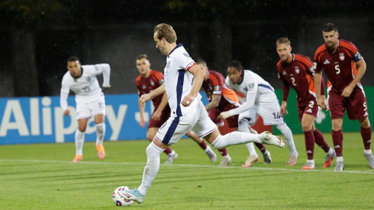 Harry Kane, lanzando el penalti