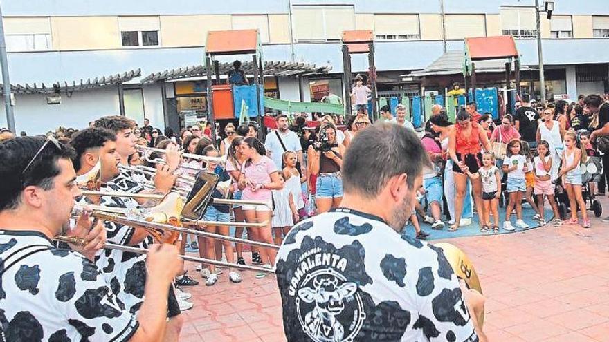 Kinderprogramme während der Misericordia-Feste in Burriana werden vervielfacht