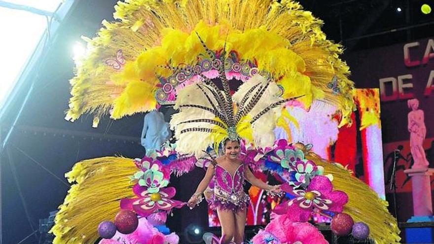 Haimara Cabrera Bravo, ayer, durante su presentación en la gala infantil de Arrecife.