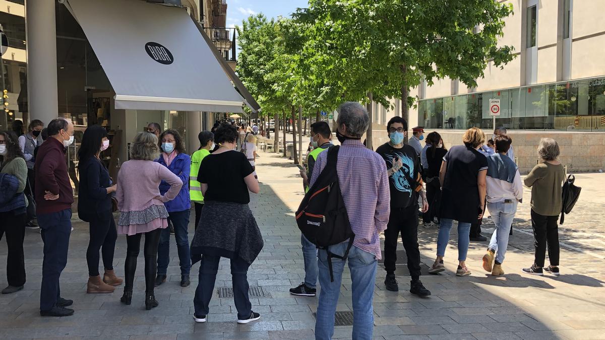 Evacuen els treballadors de la seu de Generalitat de Girona per una alarma d'incendi