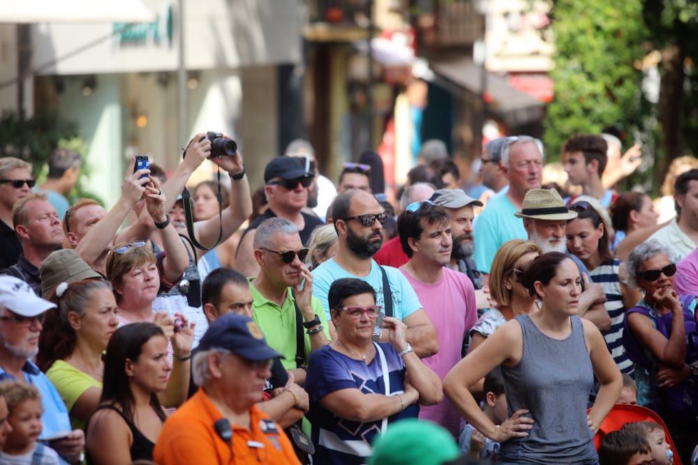 So marschierten am Samstag (9.9.) in Palmas Zentrum die traditionellen Riesenfiguren auf.