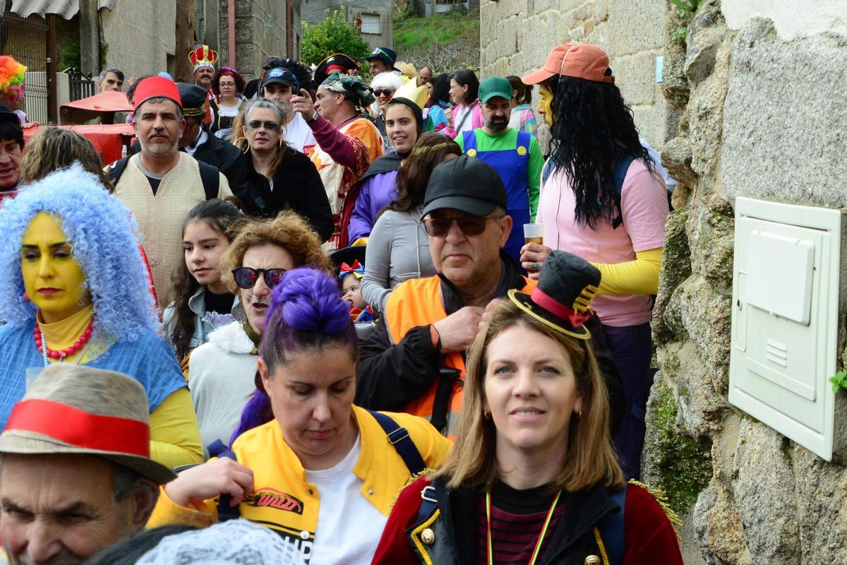 Comparsa A Cojonuda en Aldán